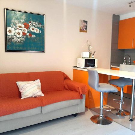 Comfortable Apartment Next To The Pools Costa Adeje  Exterior photo